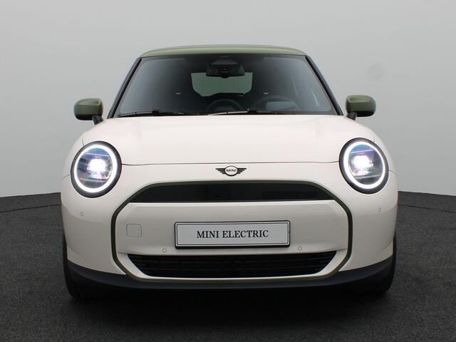 Mini Electric Cooper SE Paul Smith Edition + M Pakket