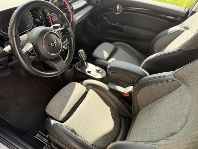 Mini Electric Mini Essential 33 kWh | PDC | DigiDash | SportStoelen | BTW |