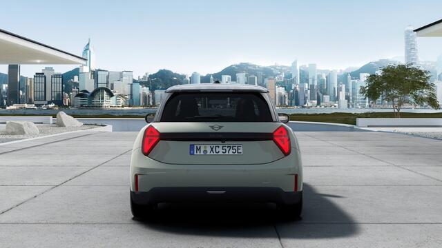 Mini Electric Mini Cooper SE Paul Smith Ed. L 54.2 kWh SEAF | Panoramadak | 360 Camera | Stuur/stoelverwarming |