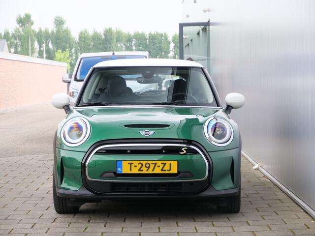 Mini Electric Mini Classic 33 kWh Automaat Stoelverwarming / LED / Navigatie / SOH 96,0 %