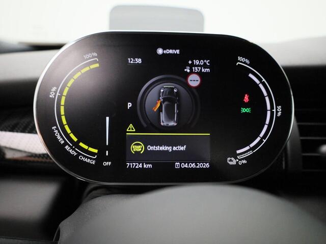 Mini Electric Charged 33 kWh 184PK | Harman Kardon Audio | Head-Up Display | *Britisch Racing Green* | Stoelverwarming | Lederen Bekleding | Zwarte Lichtmetalen Velgen | Apple CarPlay & Android Auto