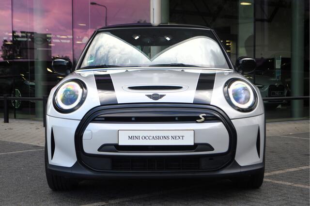 Mini Electric Classic / Sportstoelen / Comfort Access / LED / Navigatie / Cruise Control