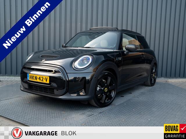 Mini Electric MINI Yours 33 kWh | Leder | Pano | Head Up | Harman/Kardon | Keyless | Camera | Prijs Rijklaar!!