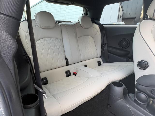 Mini Electric MINI Yours 33 kWh | Leder | Pano | Head Up | Harman/Kardon | Keyless | Camera | Prijs Rijklaar!!