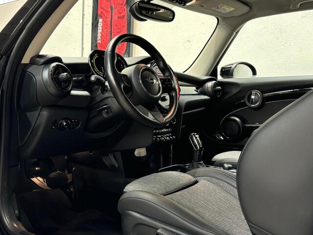 Mini Electric Resolute Edition 33 kWh | Parkeerassistent | Camera | Apple Carplay | Verwarmd stuur | SOH 98% | BTW |