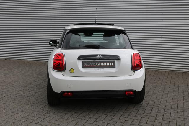 Mini Electric MINI Electric 33 kWh (SOH 95.6% Panoramadak Sportleder Carplay HeadUp HarmanKardon Keyless Camera Warmtepomp Full-Led 17InchLMV Pdc V+A)