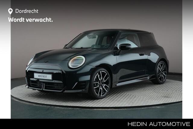 Mini Electric Cooper SE John Cooper Works 54.2 kWh | Pakket L | Harman Kardon | 360 graden camera | Stoelverwarming | Panoramdak |