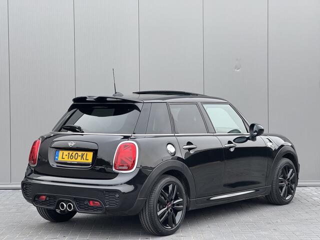Mini John Cooper Works S 2.0 Chili JCW 5-deurs | Panorama | Harman Kardon | Keyless | John Cooper Works pakket