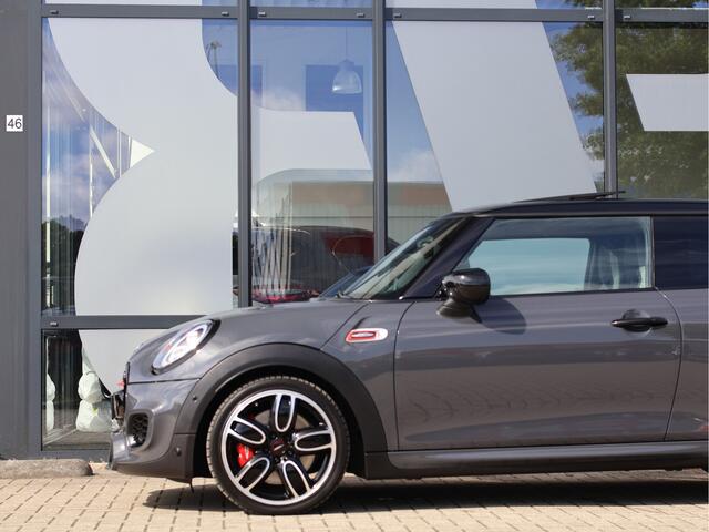 Mini John Cooper Works Mini 2.0 231PK | ACC | HUD | Harman/Kardon | Pano | Keyless |