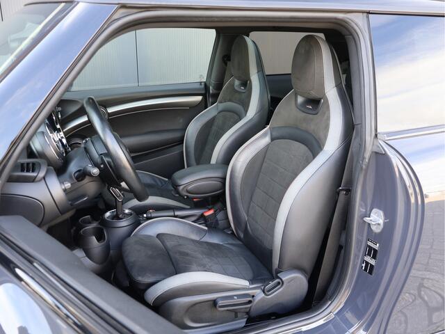 Mini John Cooper Works Mini 2.0 231PK | ACC | HUD | Harman/Kardon | Pano | Keyless |