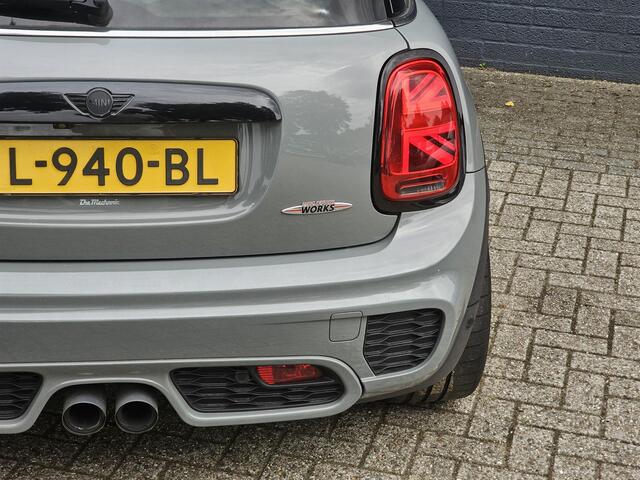 Mini John Cooper Works Mini 2.0 Chili / ADAPT. CRUISE / PANO / HUD / LEDER / STOELVERW.