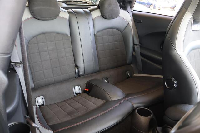 Mini John Cooper Works Mini 2.0 Chili | Head-up Display | Park Assist Pack