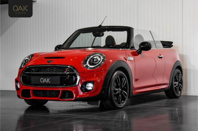 Mini John Cooper Works Cabrio 2.0 S Aut. | JCW-Trim | Navigatie | Alcantara | Camera | 17"LM | Chili Red