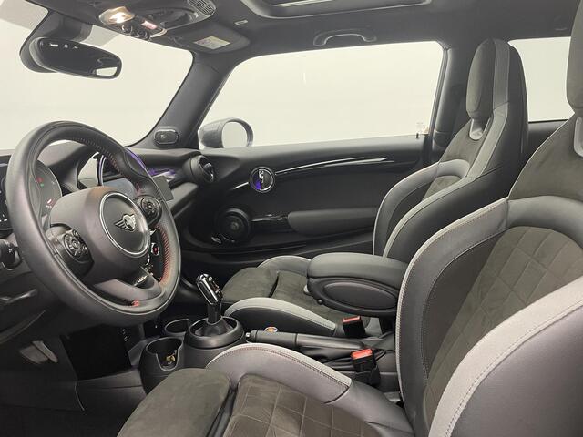 Mini John Cooper Works Mini 2.0 Chili / dealer onderhouden / JCW 231 PK / Head up / Harman Kardon Audio / Panoramadak / Alarm klasse 3 / Stoelverwarming /