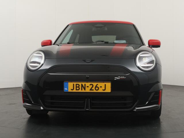 Mini John Cooper Works JCW L 54.2 kWh | Panoramadak | Stuur-stoelverwarming | Head-Up | Harman - Kardon |