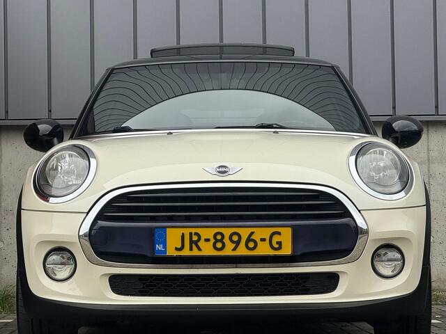 Mini John Cooper Works 1.5 136PK Cooper JCW Pano/schuifdak JCW interieur