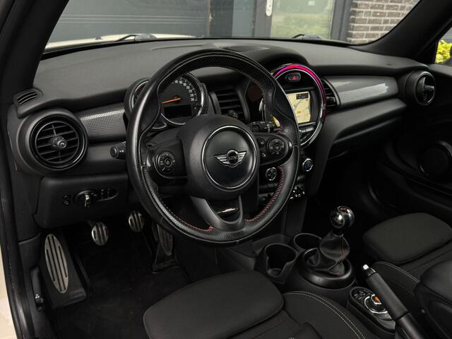 Mini John Cooper Works 1.5 136PK Cooper JCW Pano/schuifdak JCW interieur