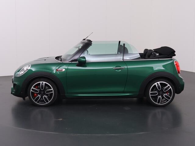 Mini John Cooper Works Mini Cabrio 2.0 Chili | 231pk | Harman/Kardon | Adaptieve Cruise Control | Sfeerverlichting | Sportstoelen | Union Jack Achterlichten | HUD | Groot Navigatie |