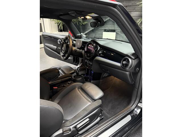 Mini John Cooper Works Mini 2.0 S Trim Resolute Go Edition