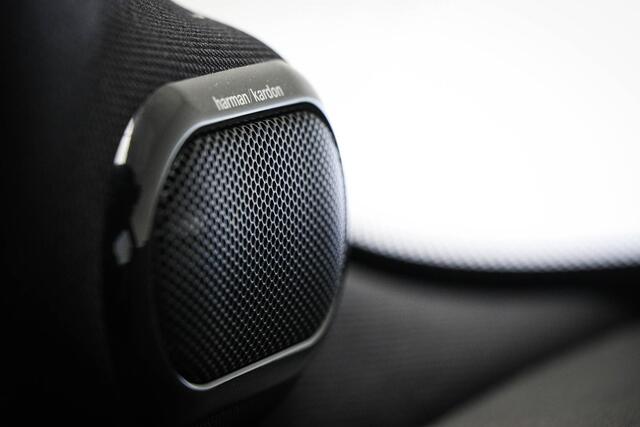 Mini John Cooper Works Mini 2.0 Chili | PARK ASSIS PACK | HALF LEDER | STOELVERWARMING | APPLE | NAVIGATIE