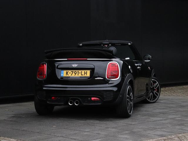 Mini John Cooper Works Mini Cabrio 2.0 Chili | LEDER | H&K | PDC | CRUISE | NAVI | STOELVERW. |