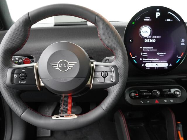 Mini John Cooper Works 3-deurs JCW Pakket-XL | Elektr. verstelbare stoelen | Stuur- stoelverwarming | Driving Assistent Professional | Harman Kardon |