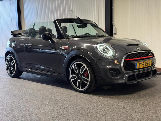 Mini John Cooper Works Mini Cabrio 2.0 Chili Union Jack HUD Harman Kardon ACC Keyless Leder