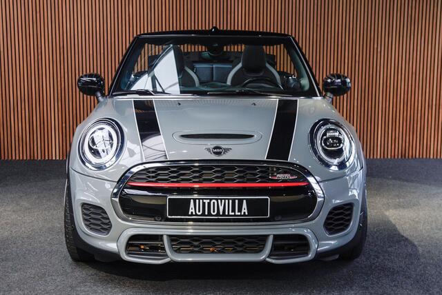 Mini John Cooper Works Mini Cabrio 2.0 232pk HUD Navi Leer Camera Harman K. PDC Carplay Keyless Go & Entry LM velgen Zwarte binnenhemel Stoelverwarming Sportstoelen LED BTW auto!