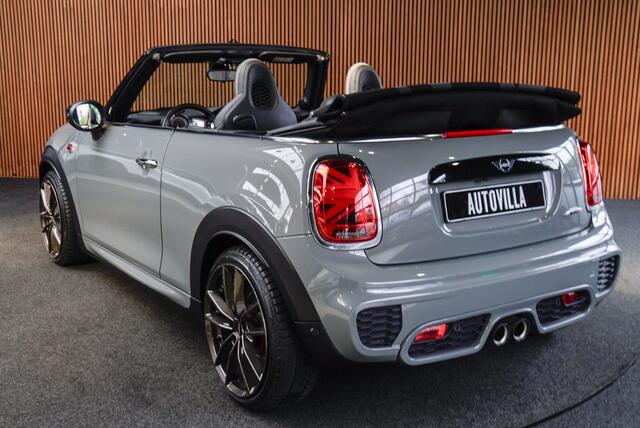 Mini John Cooper Works Mini Cabrio 2.0 232pk HUD Navi Leer Camera Harman K. PDC Carplay Keyless Go & Entry LM velgen Zwarte binnenhemel Stoelverwarming Sportstoelen LED BTW auto!
