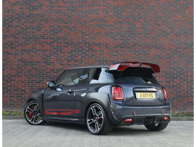 Mini John Cooper Works Mini 2.0 GP | 1/3000 - Eventuri - Remus - AST onderstel