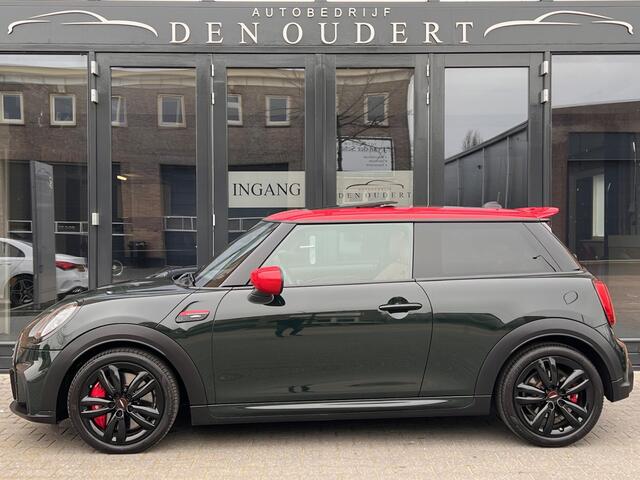 Mini John Cooper Works Mini 2.0 JCW AUT. PANO/CARPLAY/LEDER CHESTER