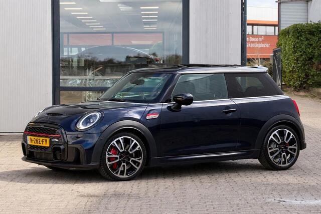 Mini John Cooper Works Mini 2.0 Essential | NL-Auto/Leder/Pano-schuifdak/Camera/