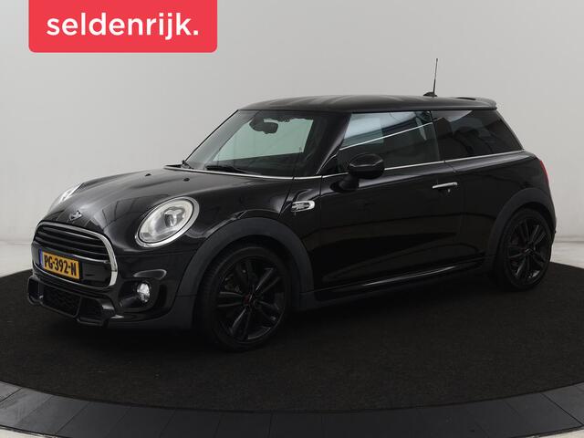 Mini John Cooper Works 1.5 Chili Serious Business | JCW Pack | Stoelverwarming | Head-Up | Sportstoelen | Harman/Kardon | Navigatie | Climate control | Full LED | Parkeerhulp | Cruise control | Half leder | Bluetooth