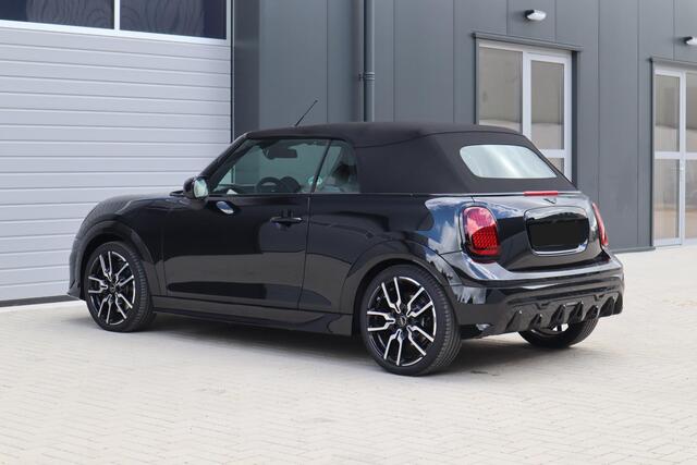 Mini John Cooper Works Cabrio S Cooper | In Mei beschikbaar !