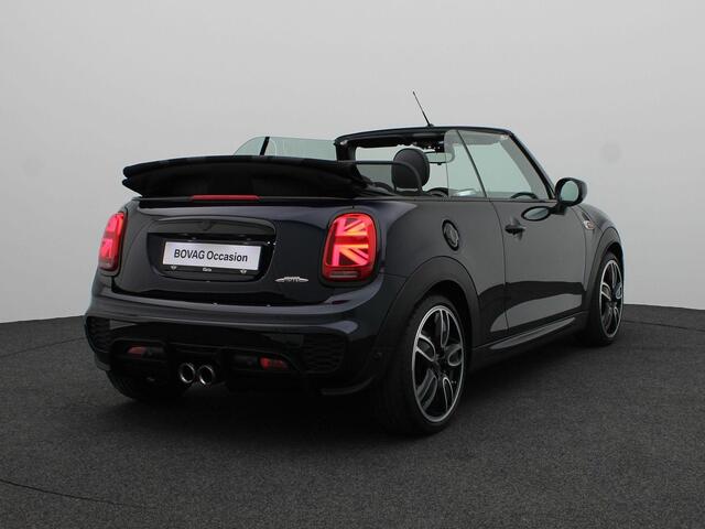 Mini John Cooper Works Cabrio Chili + Park Assistant + Driving Assistant + Harman Kardon + Elektrisch verwarmde voorstoelen + Comfort Access + 18''