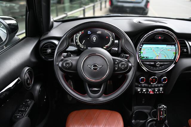 Mini John Cooper Works Hatchback S Hammersmith JCW Automaat / Panoramadak / LED / Harman-Kardon / Park Assistant / Stoelverwarming / Comfortstoelen / Comfort Access