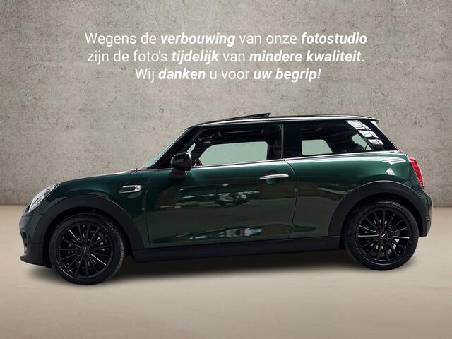Mini John Cooper Works Mini 1.5 JCW Pack Automaat (PANORAMADAK, NAVIGATIE, CLIMATE, ZWART HEMEL, SPORTSTOELEN, PARKEERSENSOREN, CRUISE, NIEUWE APK, NIEUWSTAAT)