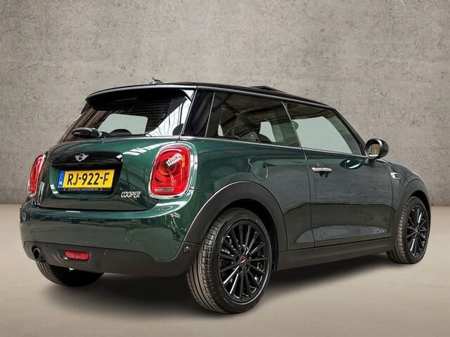 Mini John Cooper Works Mini 1.5 JCW Pack Automaat (PANORAMADAK, NAVIGATIE, CLIMATE, ZWART HEMEL, SPORTSTOELEN, PARKEERSENSOREN, CRUISE, NIEUWE APK, NIEUWSTAAT)