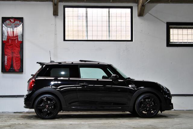 Mini John Cooper Works Mini 1.5 Cooper | Automaat | Dalston | Panoramadak | Harman Kardon | Parkeerassistent | NL auto | BTW |