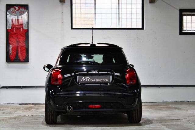 Mini John Cooper Works Mini 1.5 Cooper | Automaat | Dalston | Panoramadak | Harman Kardon | Parkeerassistent | NL auto | BTW |