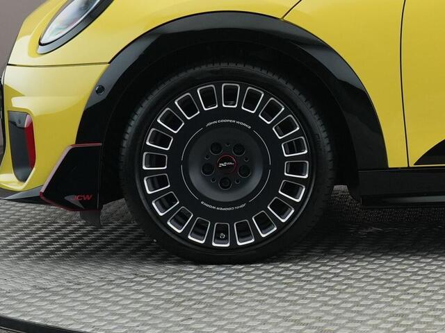 Mini John Cooper Works 3-Deurs 2.0 JCW XL Rallyspoke velgen | JCW Pro pakket | Panoramadak | Adaptive cruise