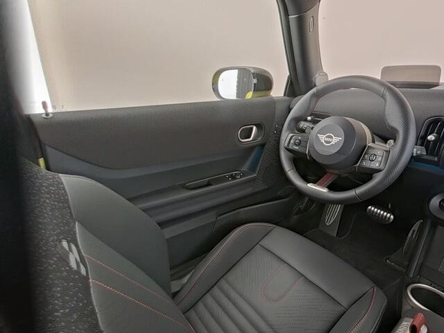 Mini John Cooper Works 3-Deurs 2.0 JCW XL Rallyspoke velgen | JCW Pro pakket | Panoramadak | Adaptive cruise