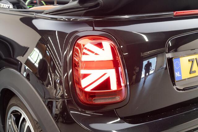 Mini John Cooper Works Cabrio 2.0 Chili | Camera | Dealer Onderhouden | Harman Kardon |
