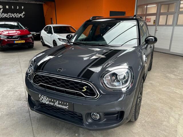 Mini MINI 2.0 Cooper SE ALL4 PEP. Leder / Camera / Pano / ad-cruise VOLLL