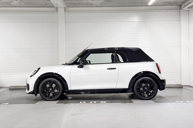 Mini MINI Cabrio C | John Cooper Works Uitvoering | Pakket XL | 17" JCW Sprint Spoke black
