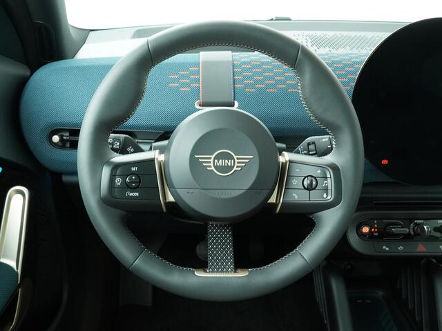 Mini MINI Aceman E Classic L 42.5 kWh | Stuur-stoelverwarming | Harman & Kardon | Panoramadak |