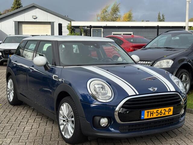 Mini MINI 1.5 Cooper Chili Clubman 2017 Blauw / WIt