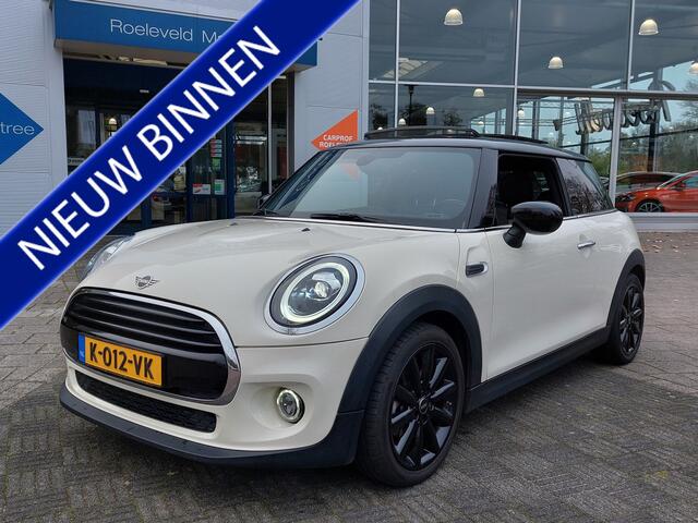 Mini MINI 1.5 136pk Cooper Chili | Navi | Apple Carplay+Android Auto | Clima | Cruise | Panorama Schuifdak | Lederen Bekleding | Led Koplampen | Keyless Entry | Pdc | Privacy Glass | 17''lm