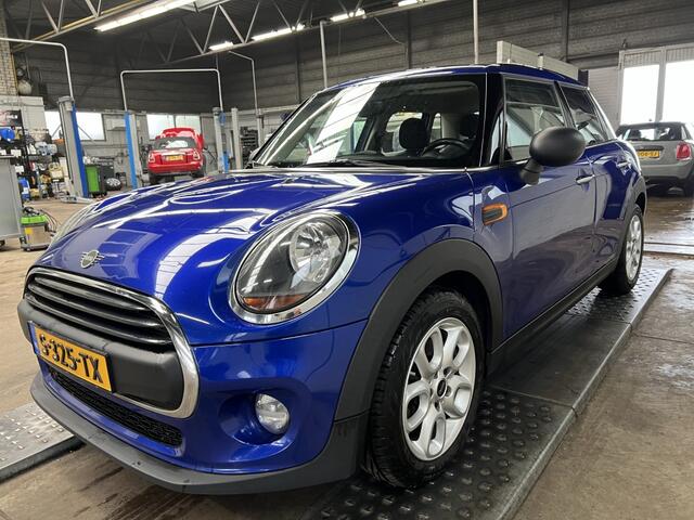 Mini MINI 1.5 Business Edition Clima Cruise Navi Pdc