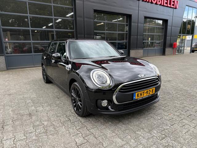 Mini MINI 1.5 COOPER BJ.2017 XENON HALF LEDER NAVI LUXE STOELEN